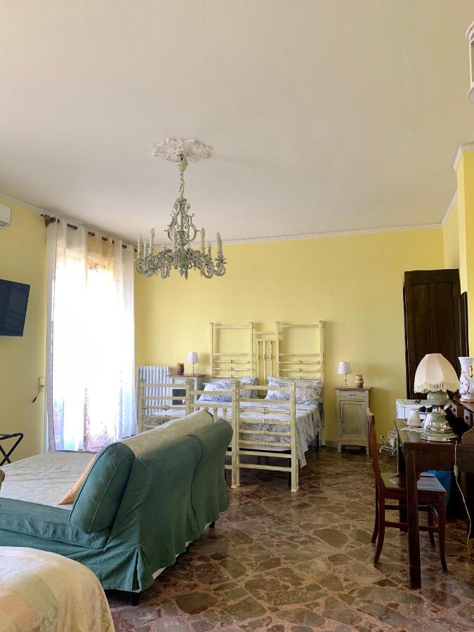 Larala' Bed and Breakfast Lecce Exteriör bild